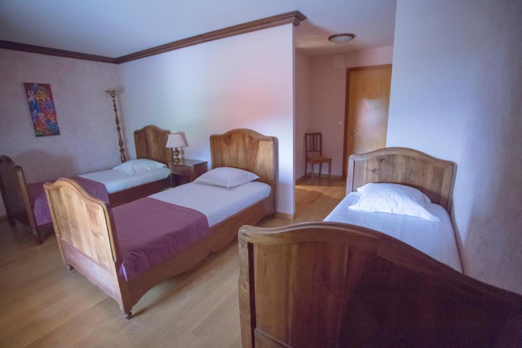 Le Bonheur Dans Le Pre Hotel Lucinges Bilik gambar