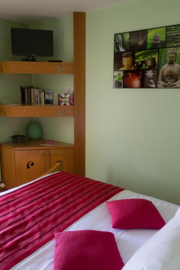 Le Bonheur Dans Le Pre Hotel Lucinges Bilik gambar